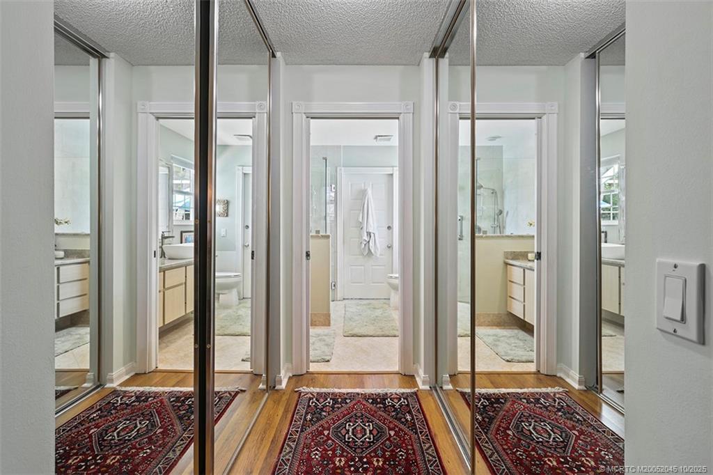 1635 SW Waterfall Blvd