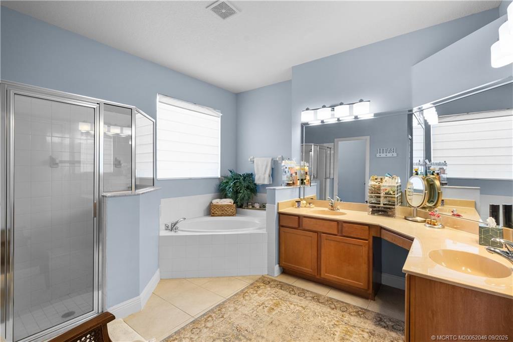 1915 SW Panther Trace