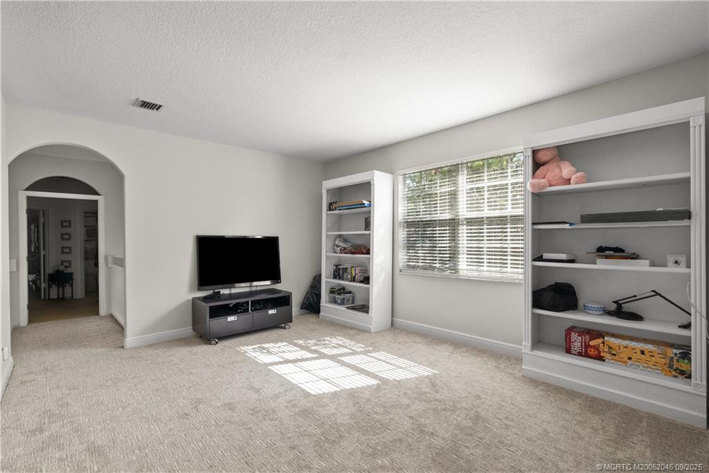 1915 SW Panther Trace