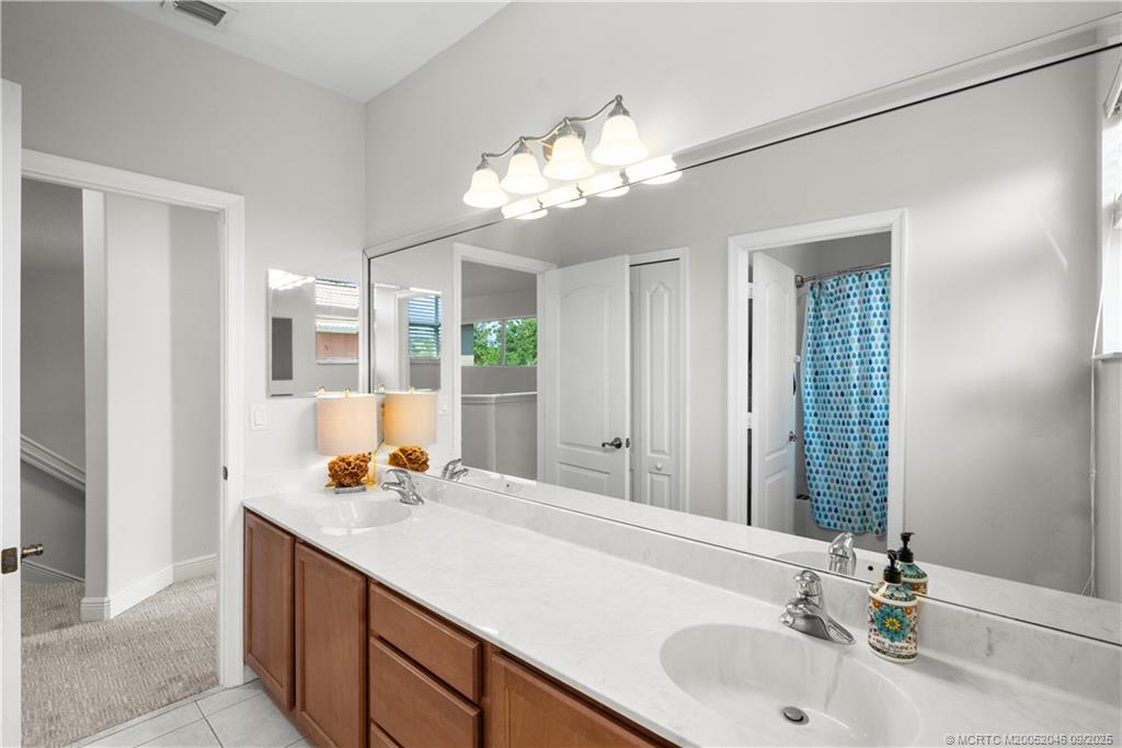 1915 SW Panther Trace