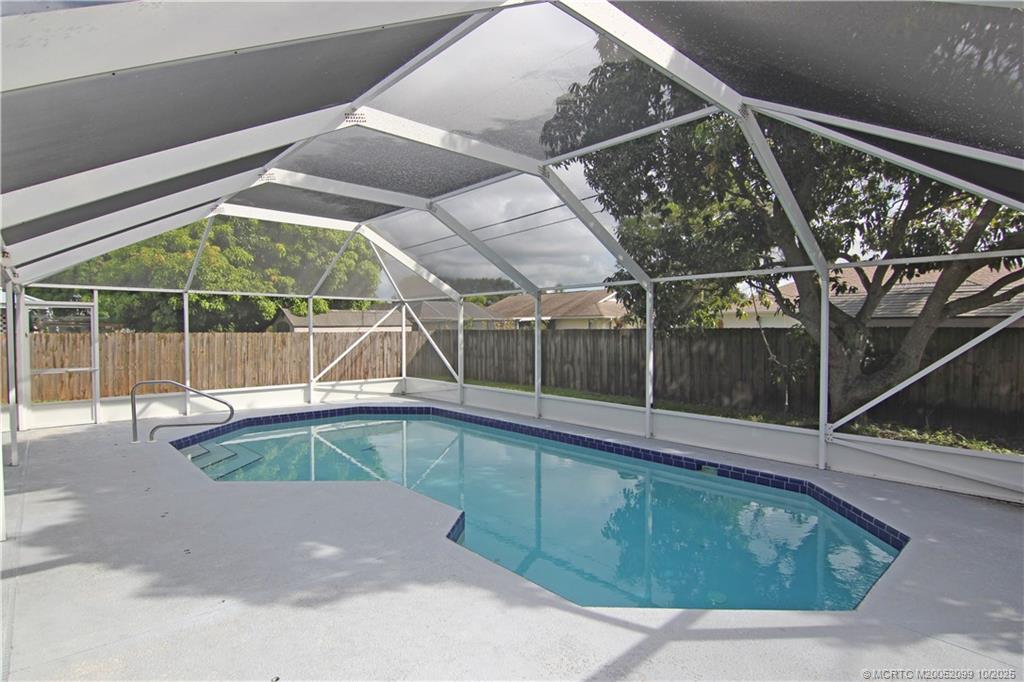 2077 SE Camden Street