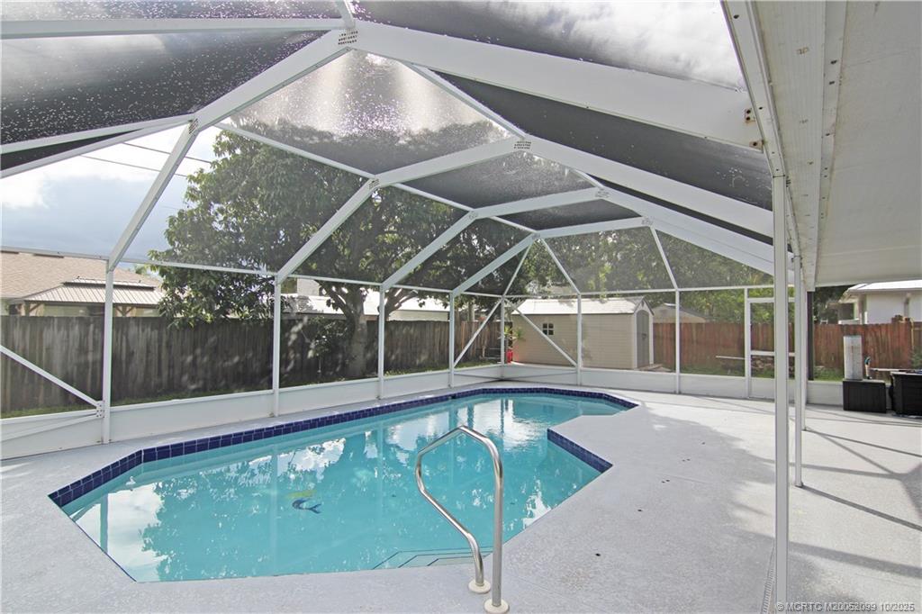 2077 SE Camden Street