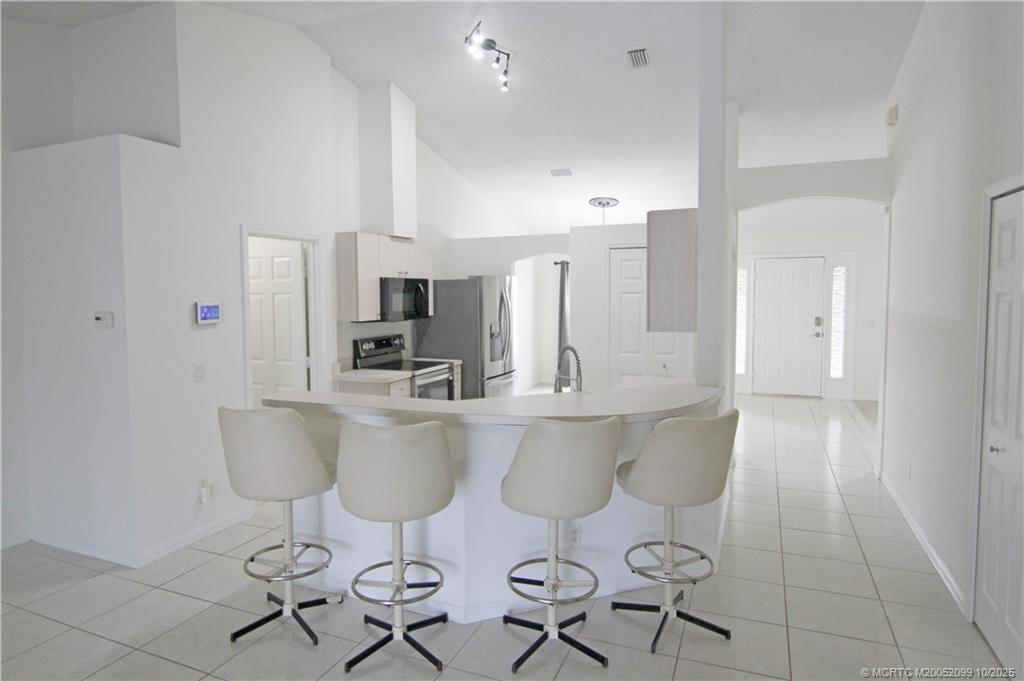 2077 SE Camden Street