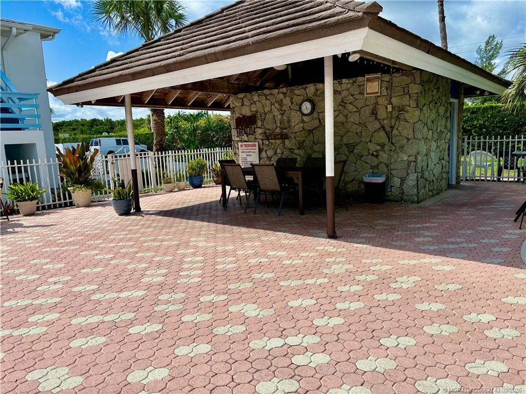 11000 S Ocean Drive 2-8