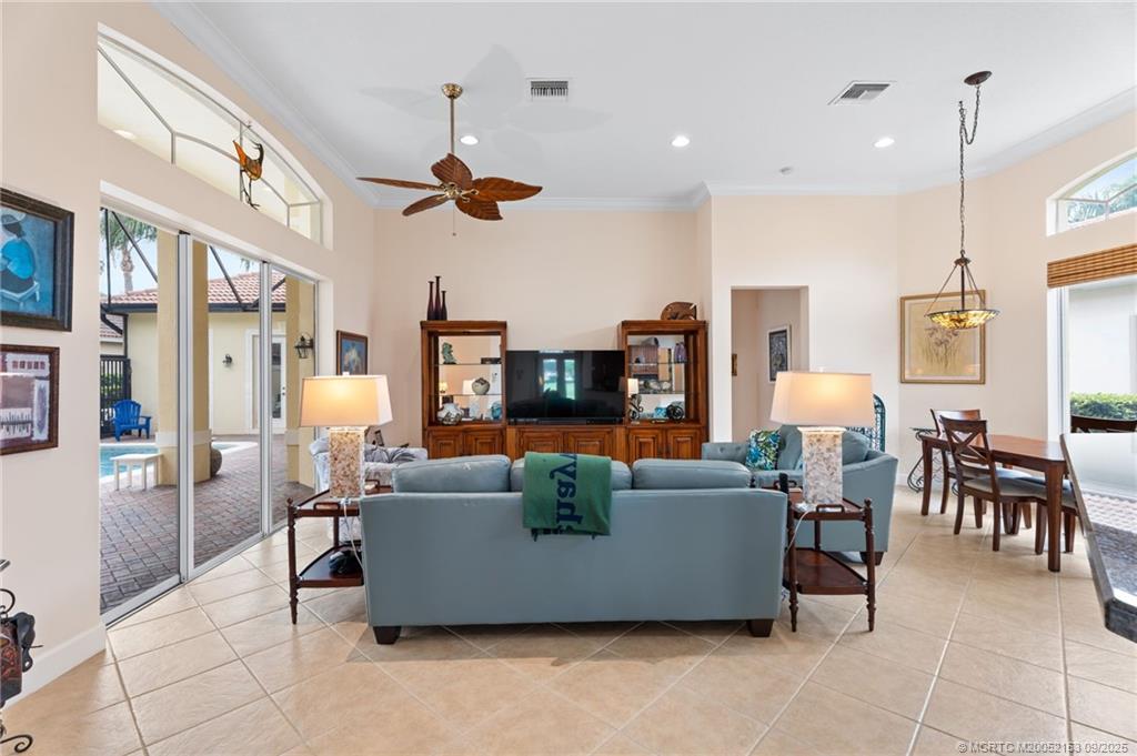 8738 Tompson Point Road