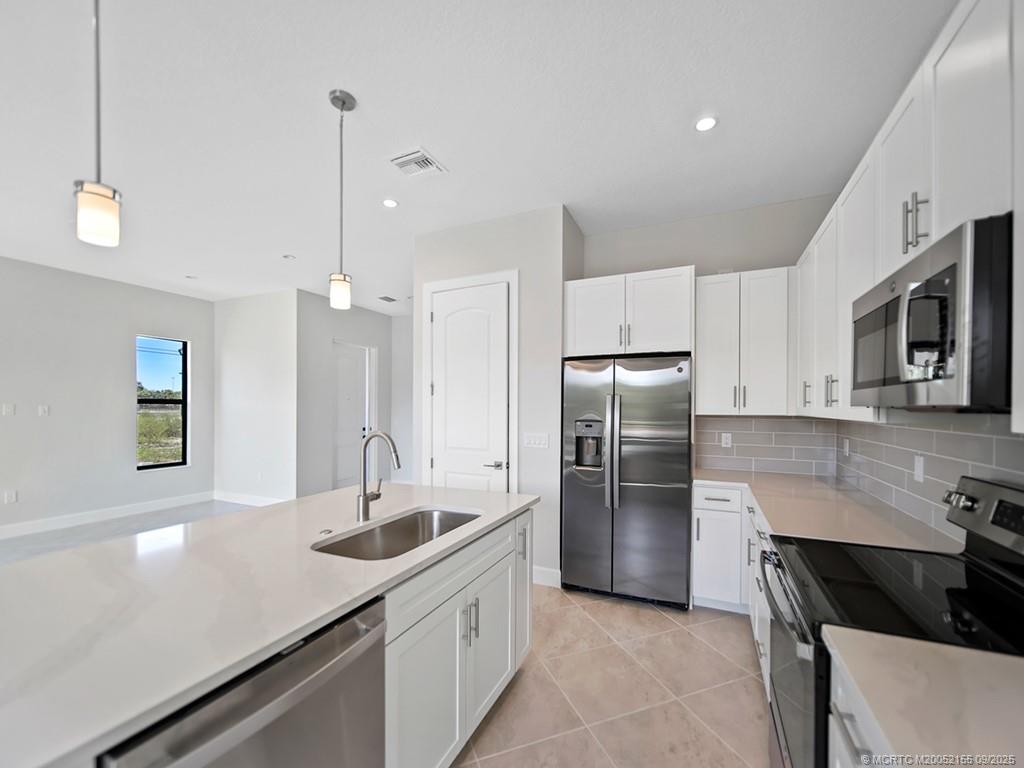 3654 SW Magnolia Ridge Lane