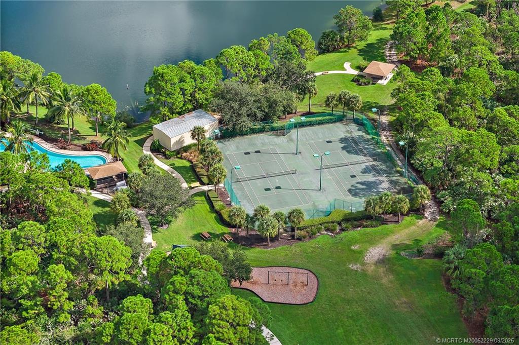 5338 SW Longspur Lane