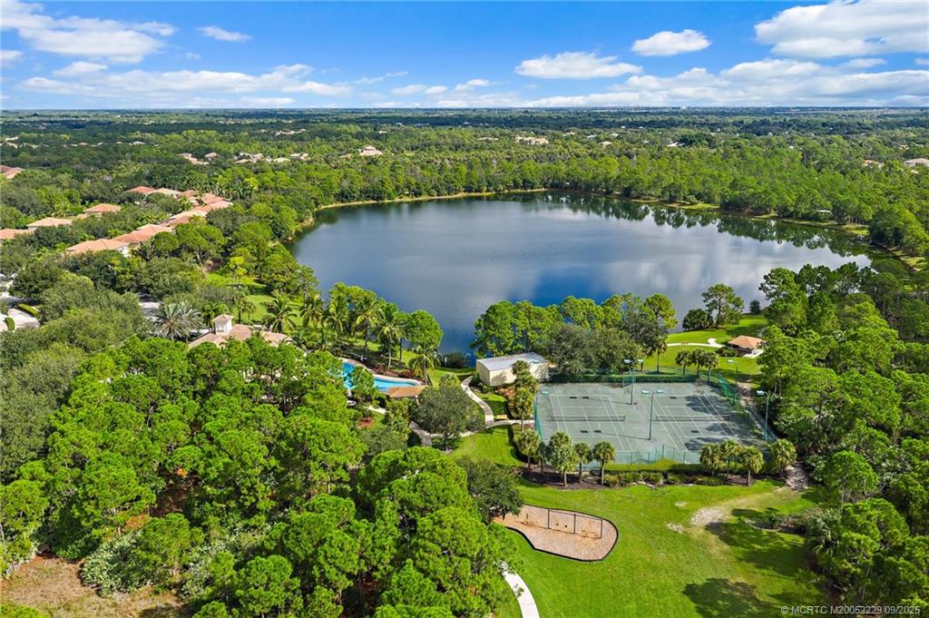 5338 SW Longspur Lane