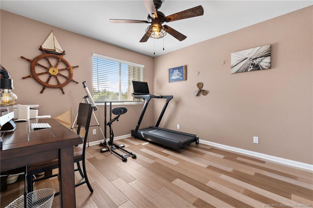 5338 SW Longspur Lane