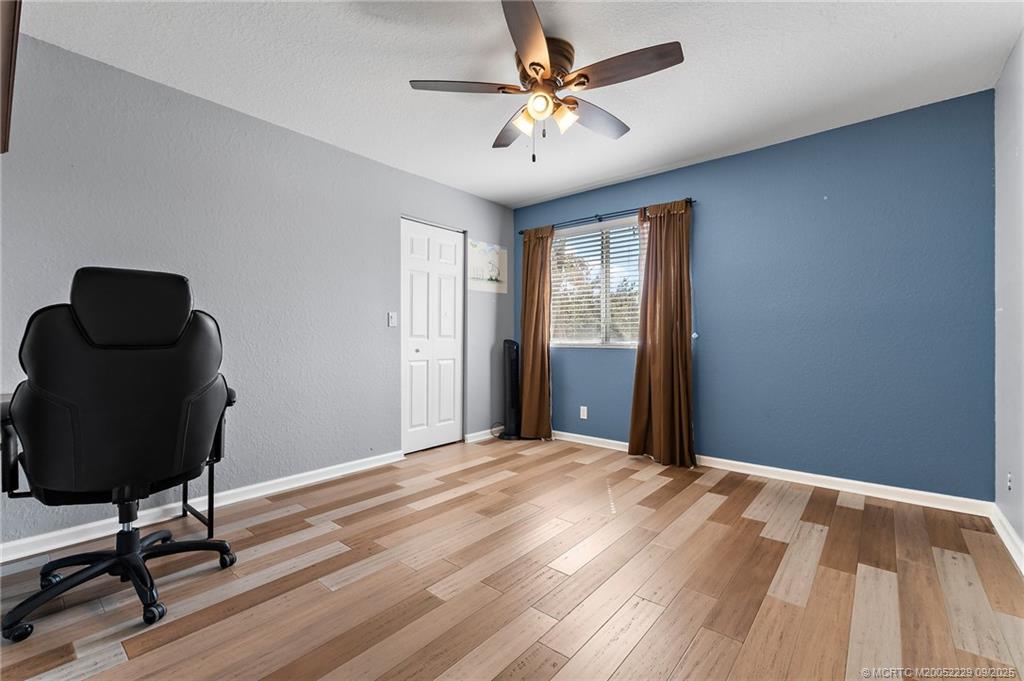 5338 SW Longspur Lane