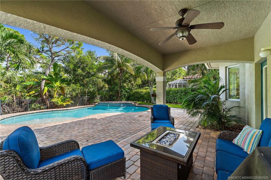 5338 SW Longspur Lane