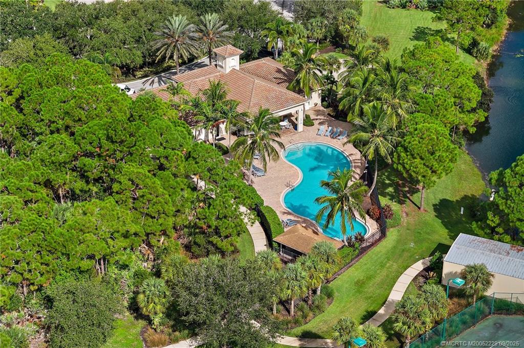 5338 SW Longspur Lane