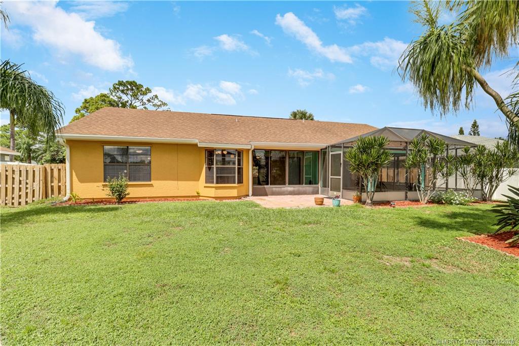 2621 SW Cadet Circle