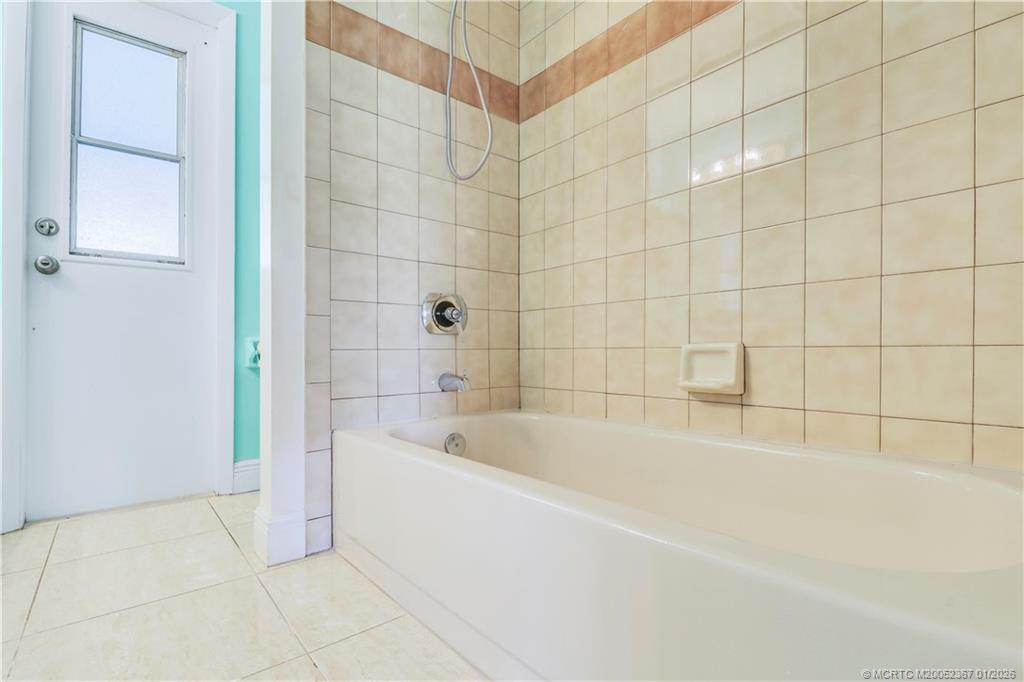 2621 SW Cadet Circle