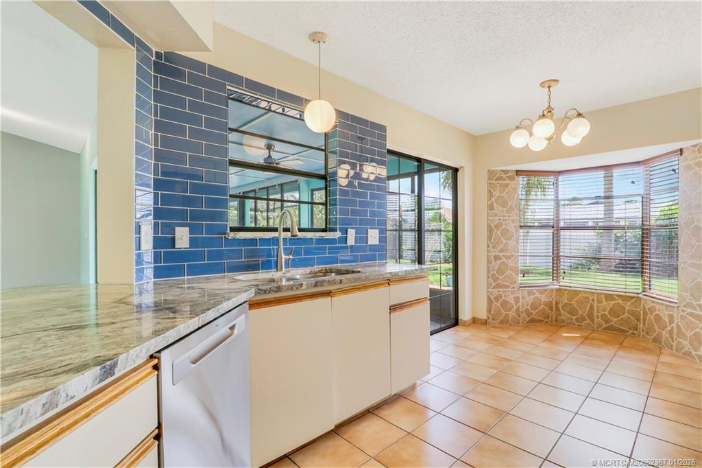 2621 SW Cadet Circle