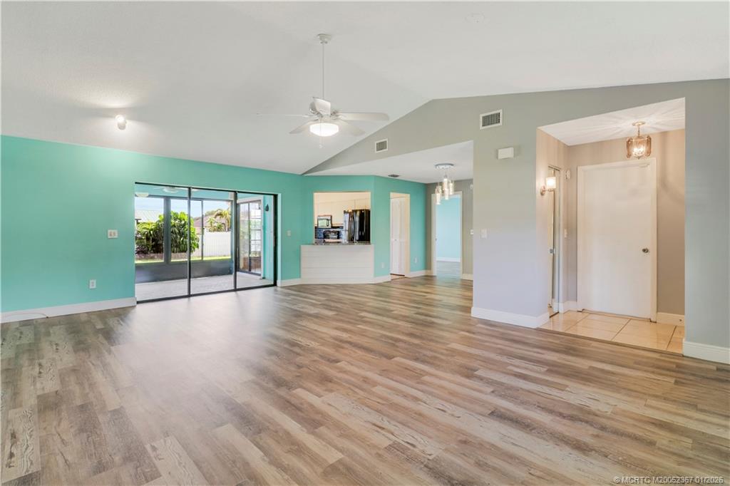 2621 SW Cadet Circle