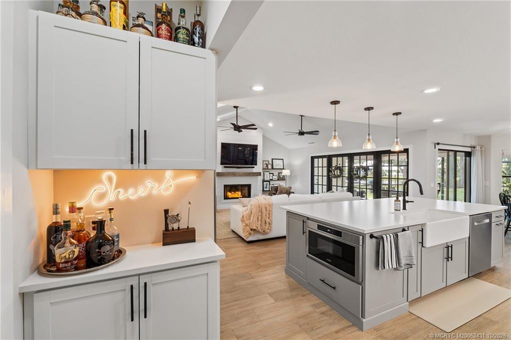 2239 SW Danforth Circle