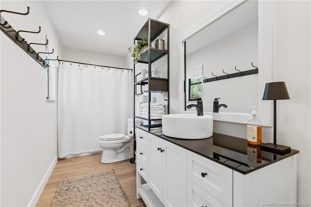 2239 SW Danforth Circle