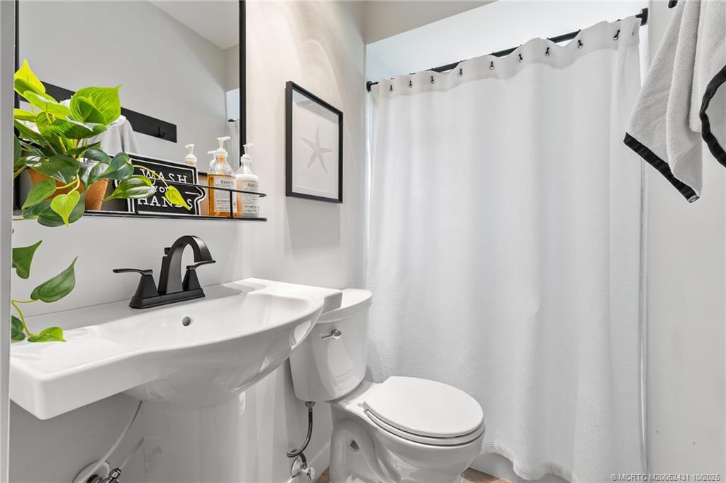 2239 SW Danforth Circle