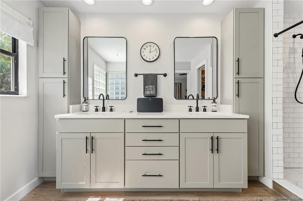 2239 SW Danforth Circle