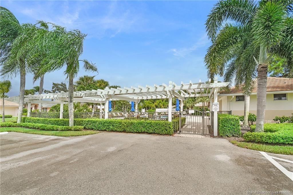 3641 SE Cambridge Drive