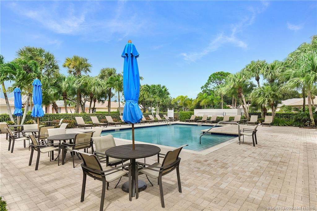 3641 SE Cambridge Drive