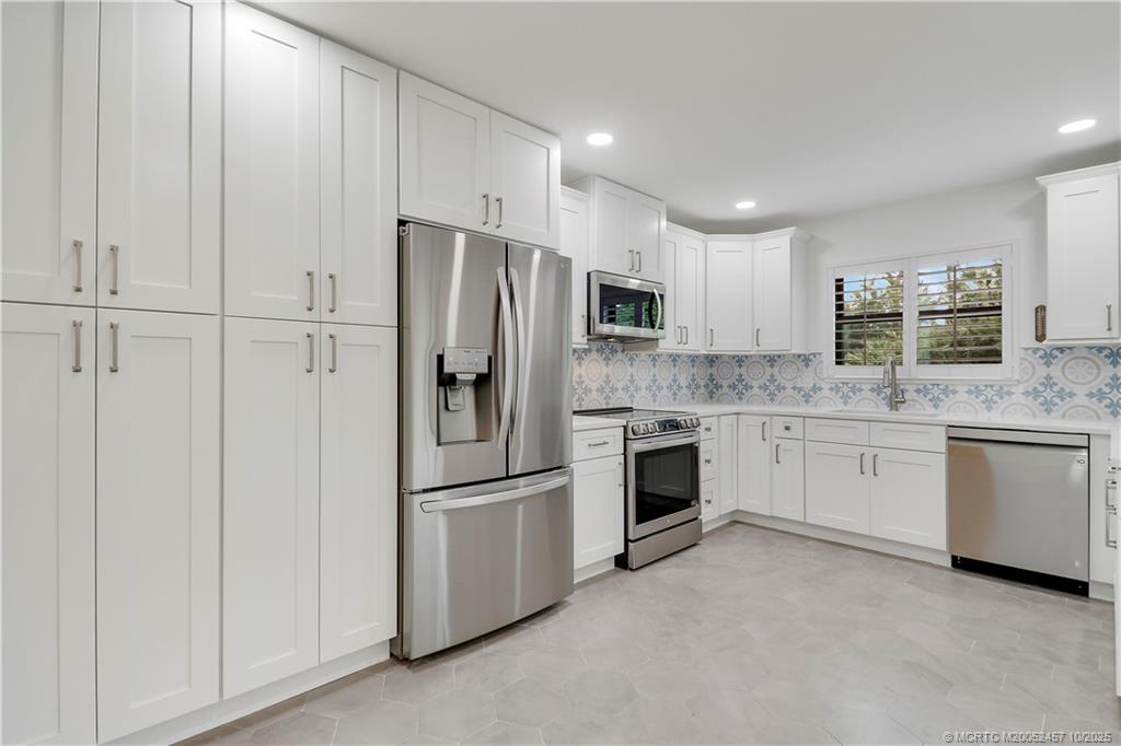 3774 SW Pheasant Run