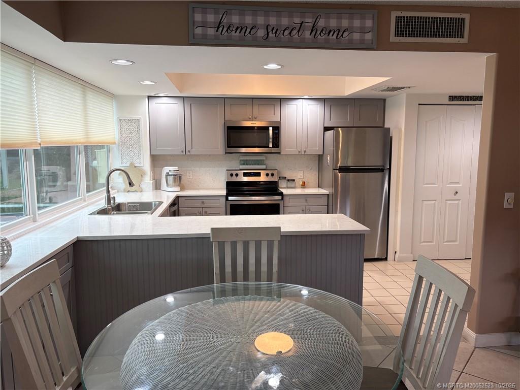 3566 SW Sunset Trace Circle