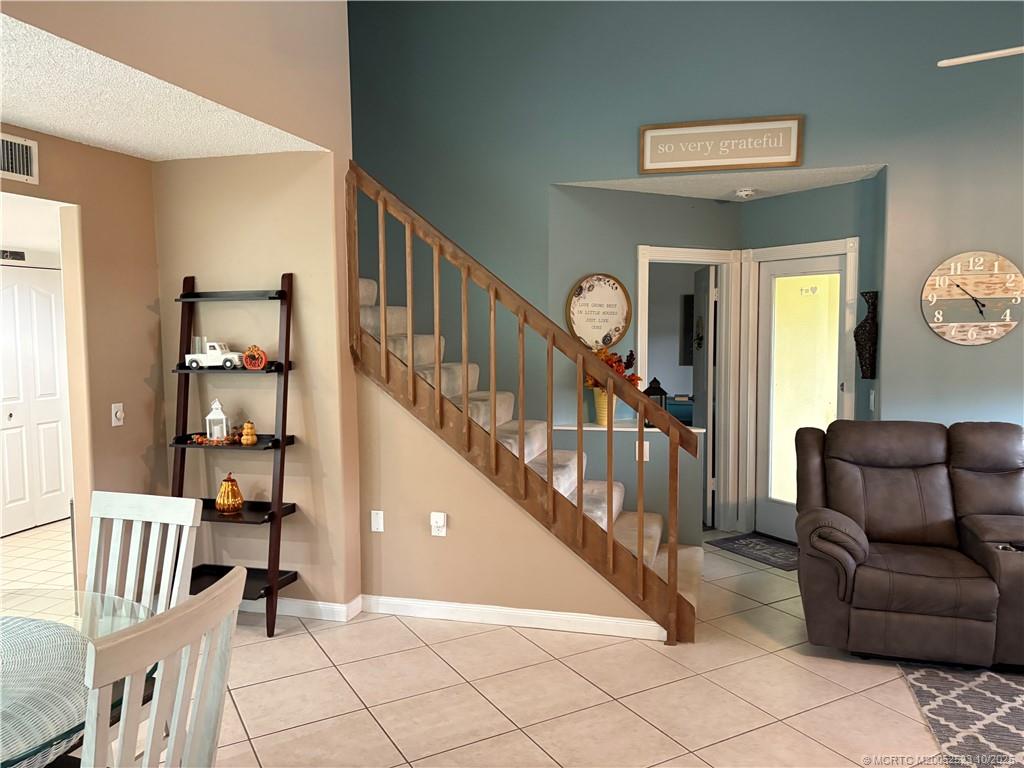 3566 SW Sunset Trace Circle