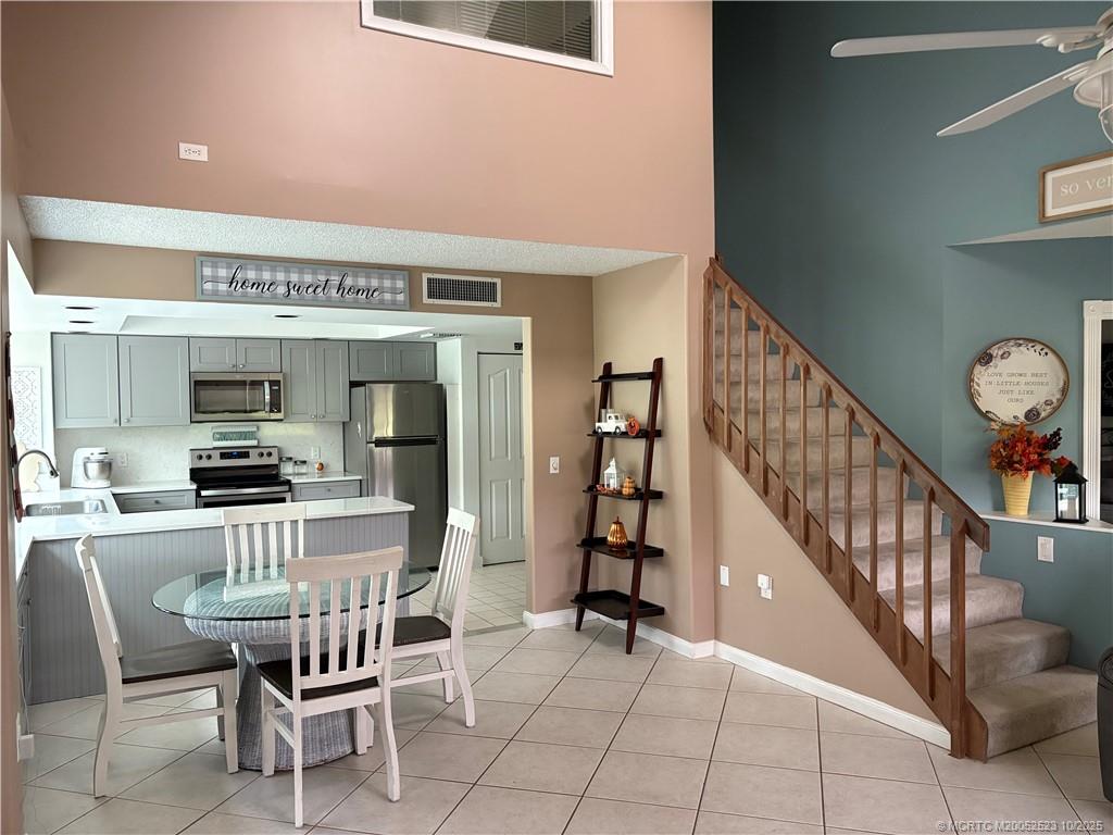 3566 SW Sunset Trace Circle