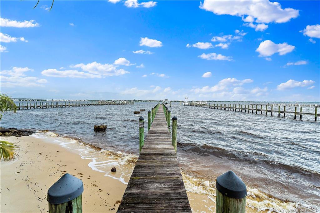 57 SE Seminole Street