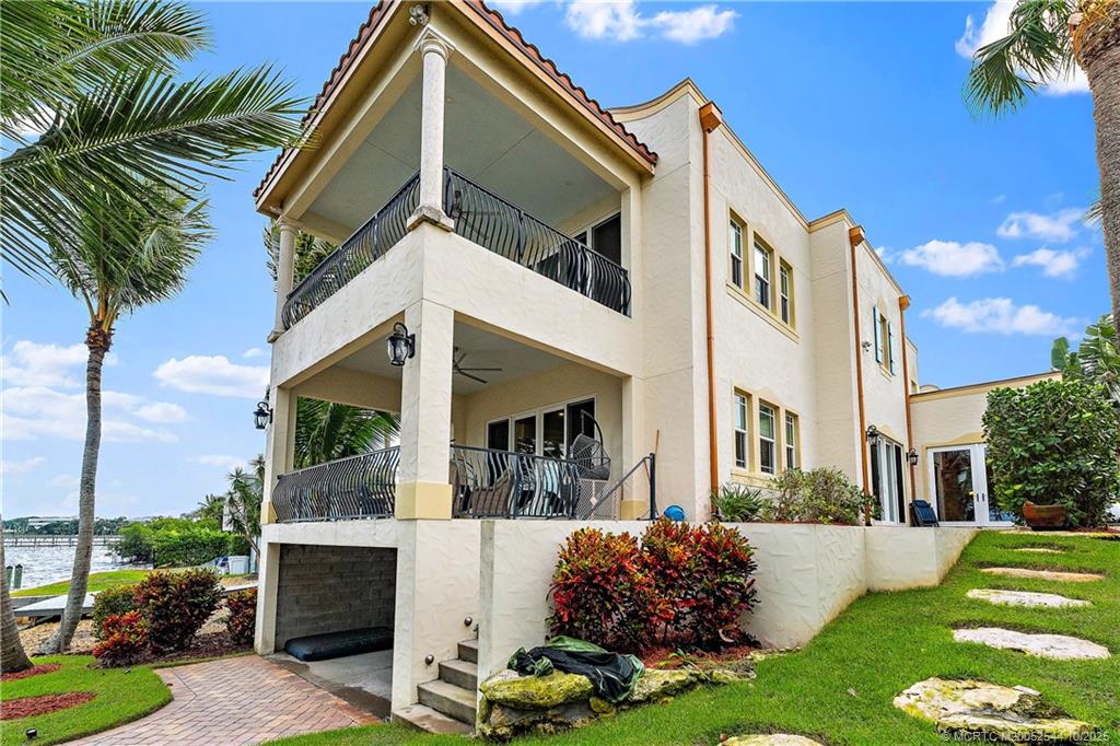 57 SE Seminole Street