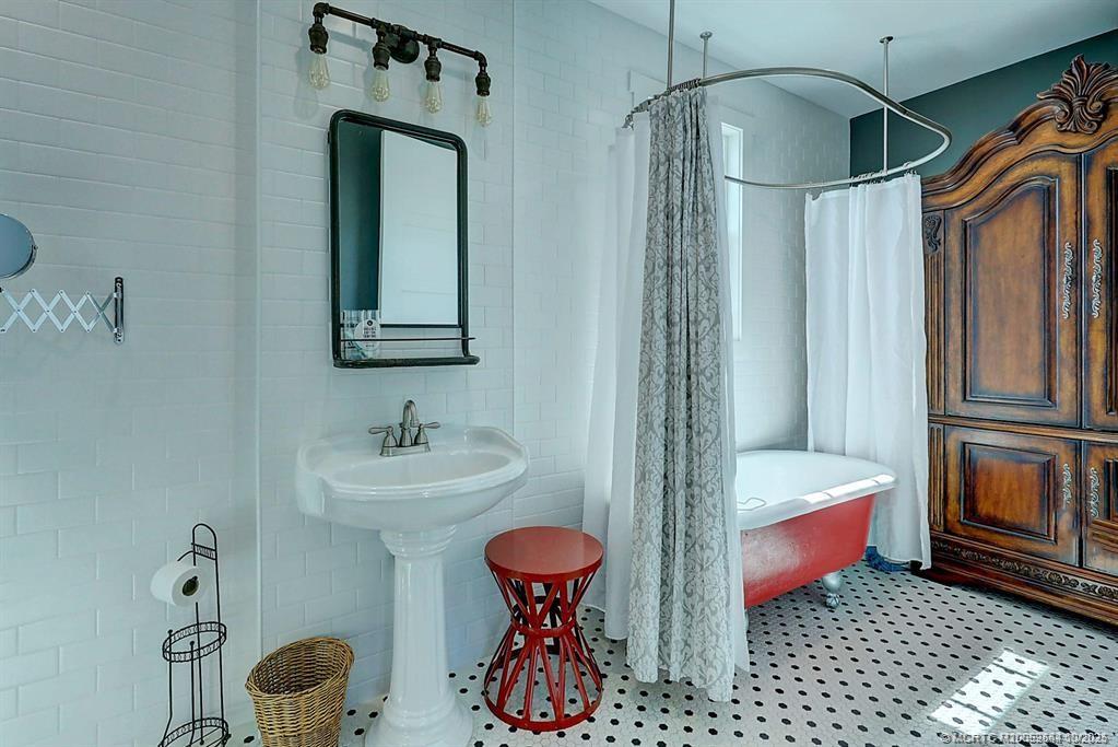 57 SE Seminole Street