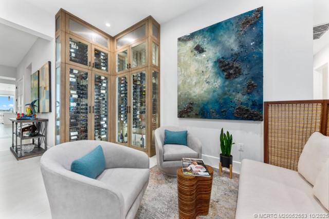 51 SE Seminole Street 305