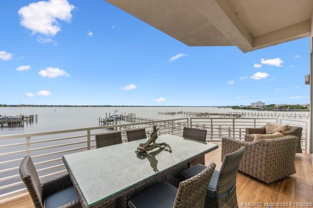 51 SE Seminole Street 305