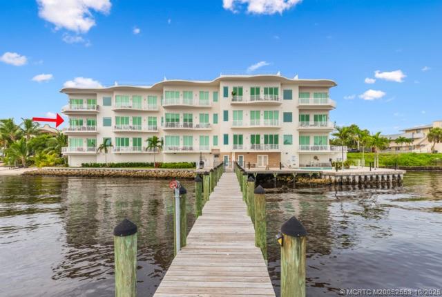 51 SE Seminole Street 305
