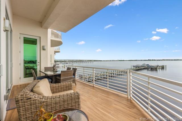 51 SE Seminole Street 305