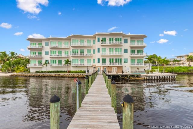 51 SE Seminole Street 305