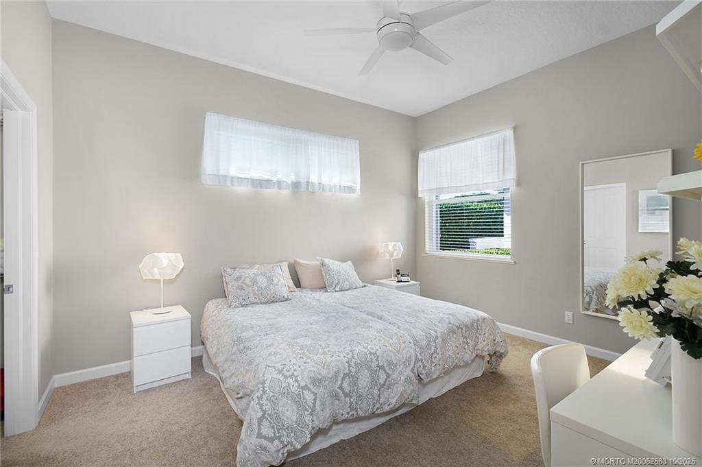 4381 SE Coventry Lane