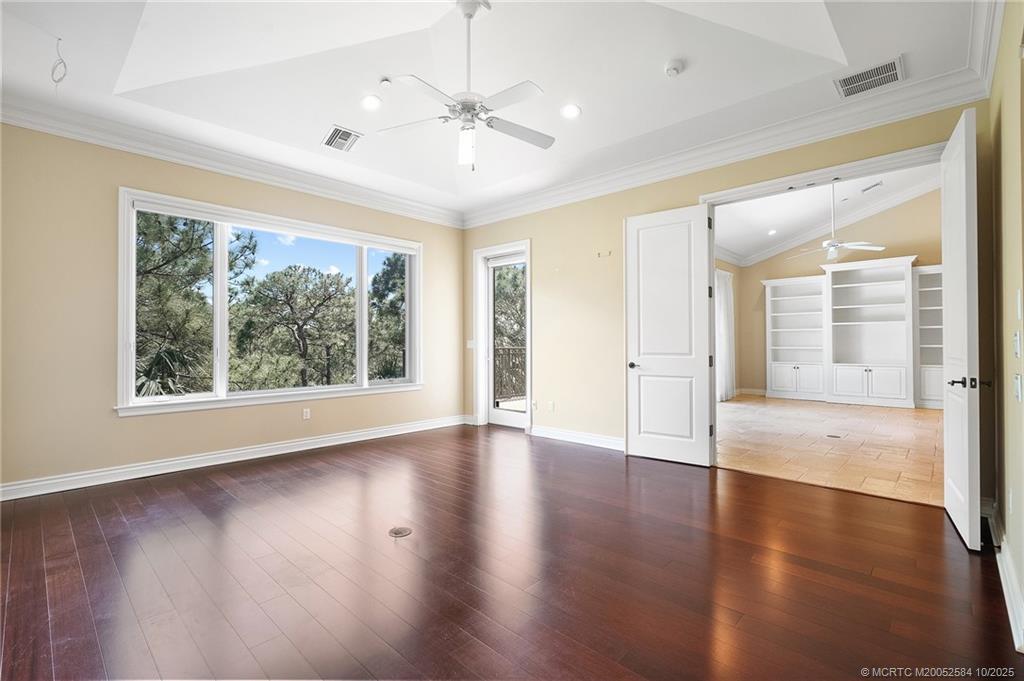 960 SE Willoughby Trace