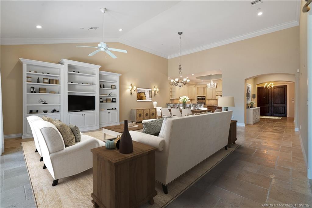 960 SE Willoughby Trace