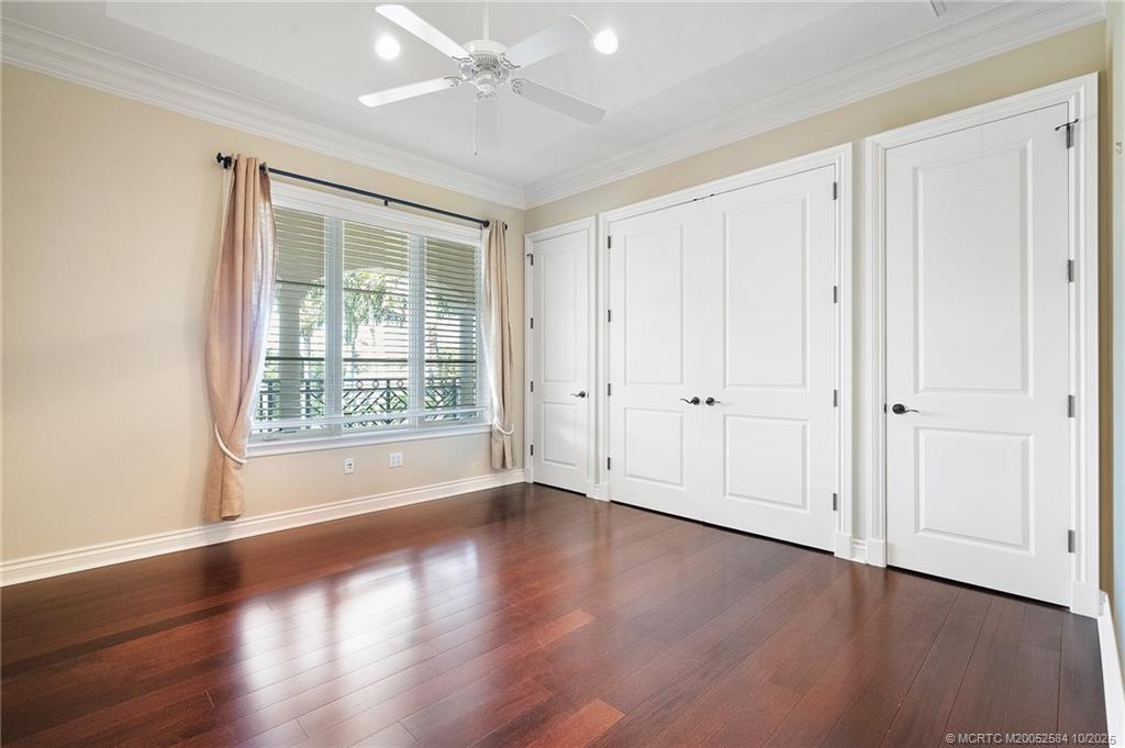 960 SE Willoughby Trace