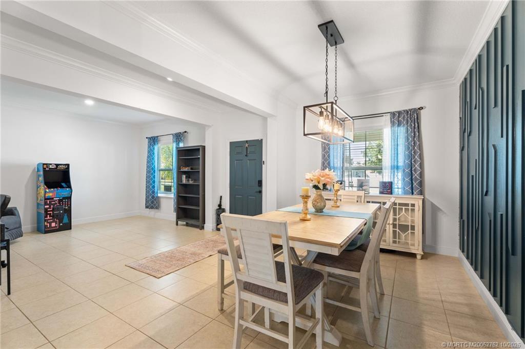 3271 SW Regatta Street