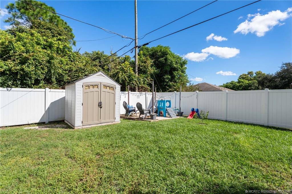 3271 SW Regatta Street