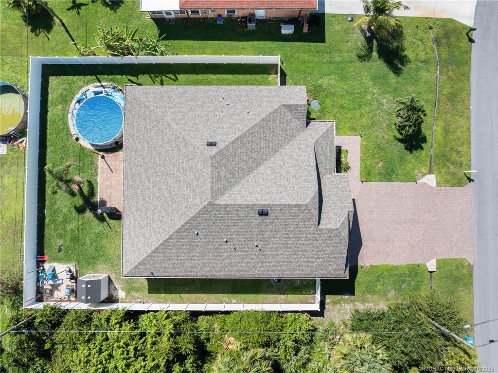 3271 SW Regatta Street