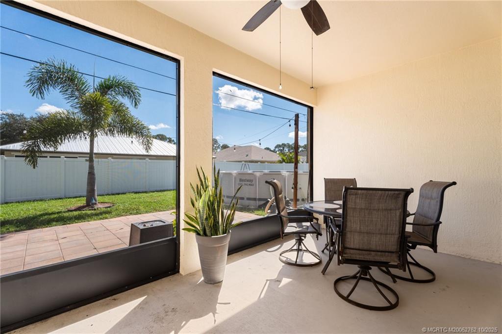 3271 SW Regatta Street