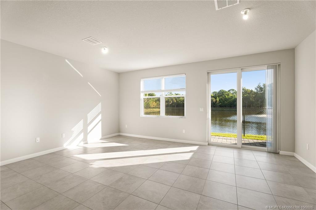 3939 SE Mentmore Lane