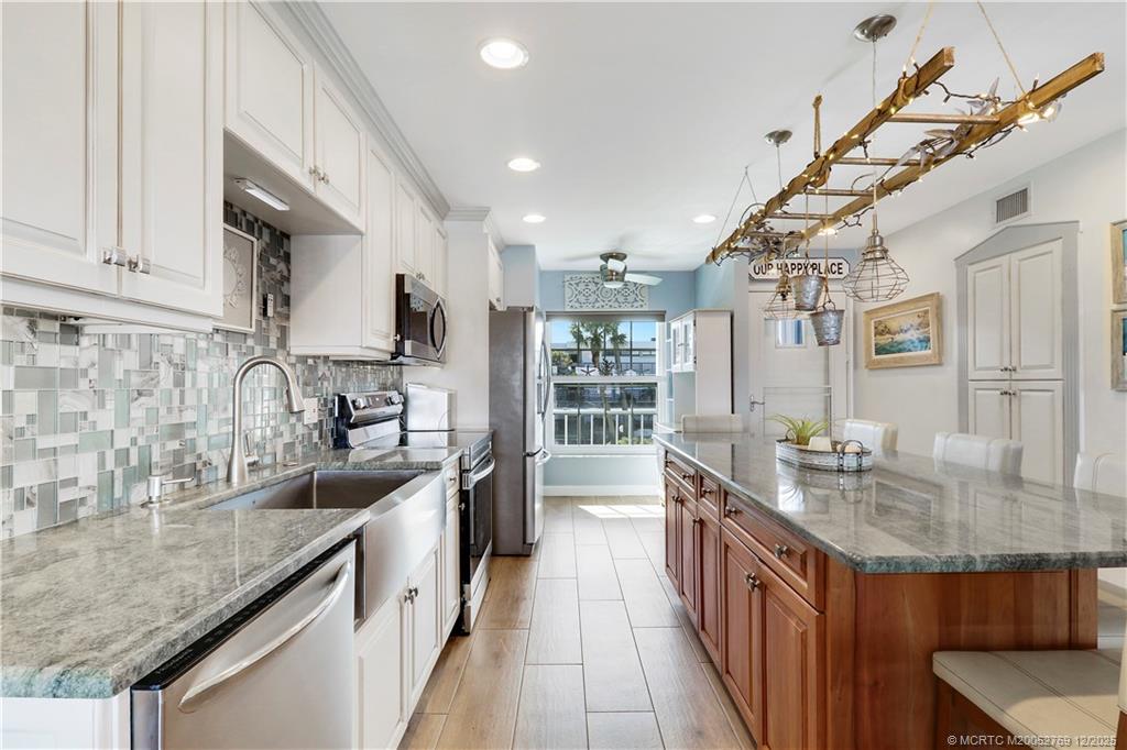 1864 SW Palm City Road 204