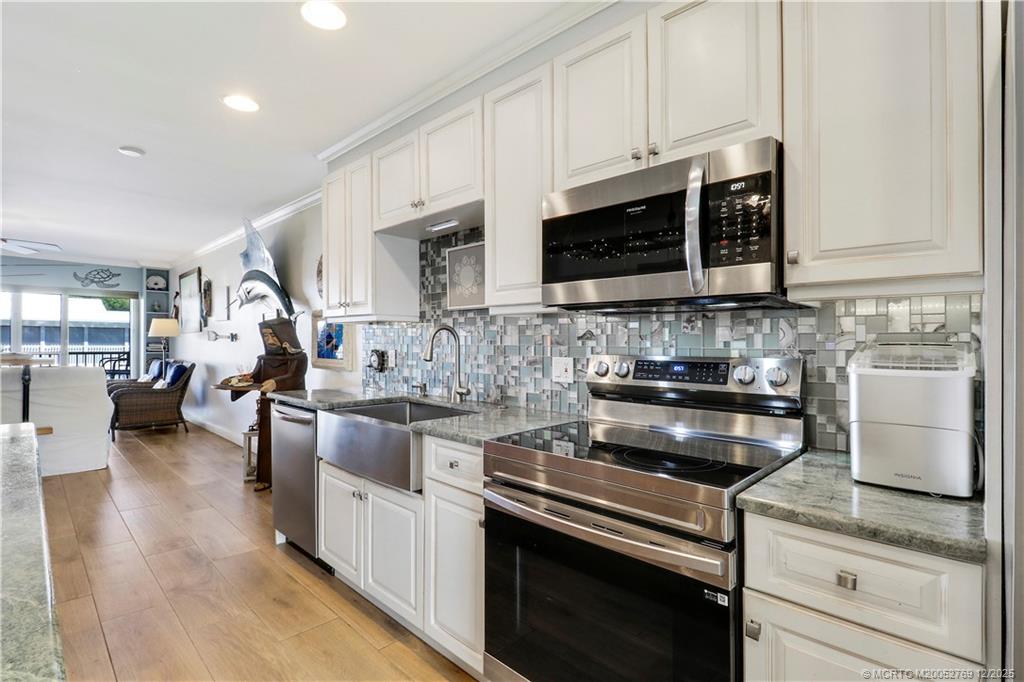 1864 SW Palm City Road 204