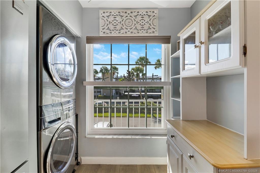 1864 SW Palm City Road 204